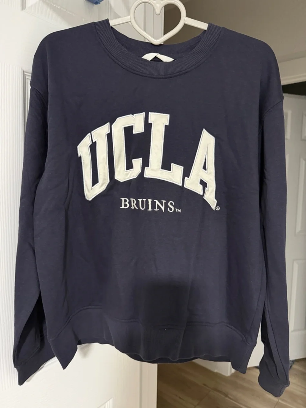 UCLA Bruins Navy Crewneck Sweatshirt - Picture 1 of 3